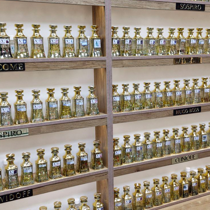 عطر و ادکلن perfume